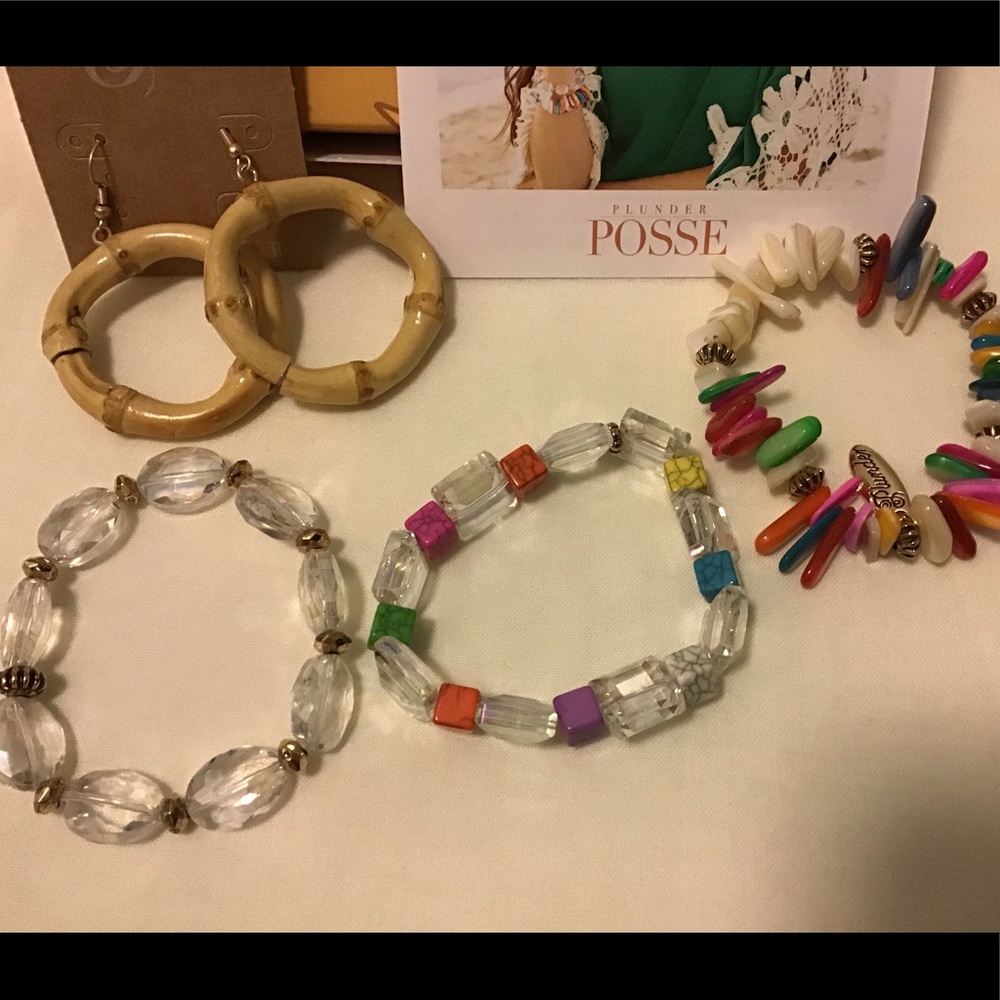 Plunder Design Bracelet/Earrings Set